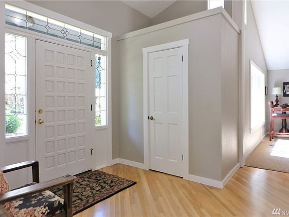 3rd image of 2508 Wedgewood Ct SE