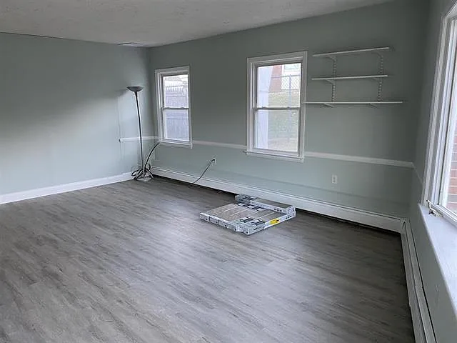 2 bed, 1.0 bath, 1200 sqft, $2,595 — Photo 3