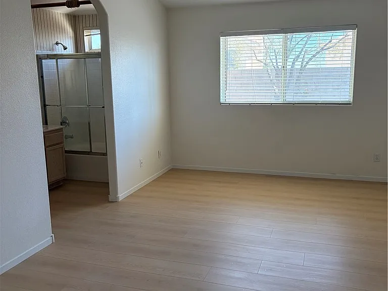 3224 N Campbell Rd — Photo 12