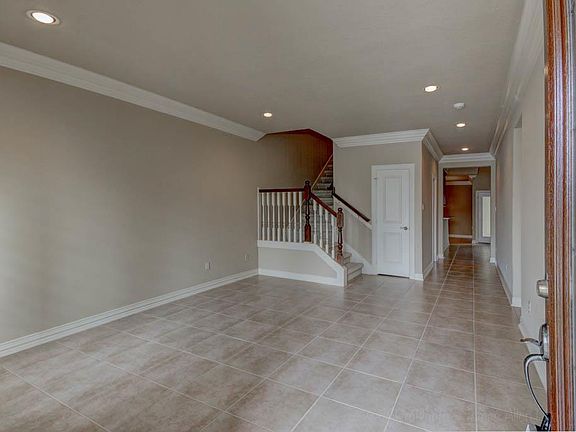 5th image of 2011 Spring Cedar Ln