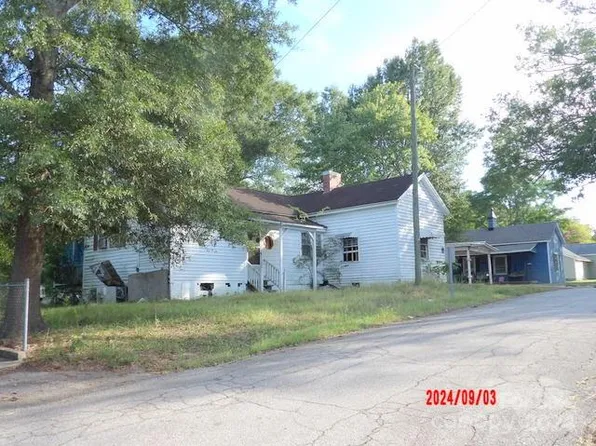 544 6th St, Chester, SC 29706