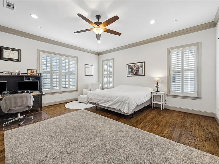 1521 Oakdale St — Photo 24