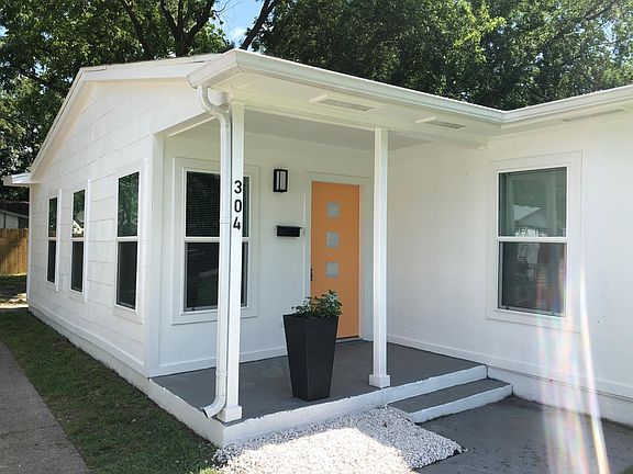 2nd image of 304 W Francis Ave