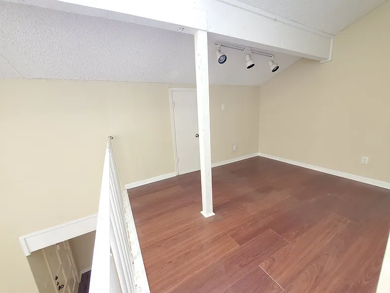 12735 Burninglog Ln — Photo 13