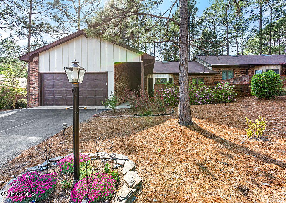 1st image of 654 Redwood Drive