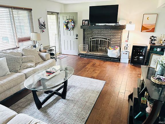 4th image of 2305 S Evan Park Dr