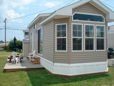 689 Succotash Rd, South Kingstown, RI, 02879