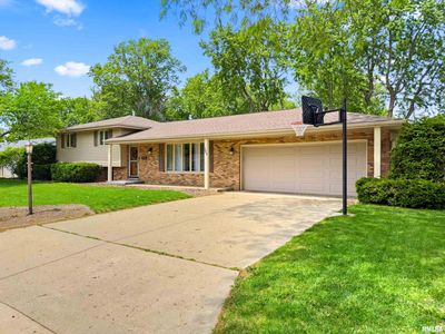 349 E Forestwood St, Morton, IL, 61550