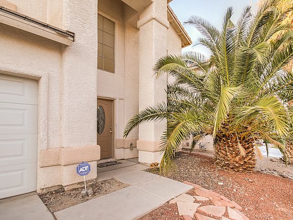 4th image of 8612 Honey Vine Ave