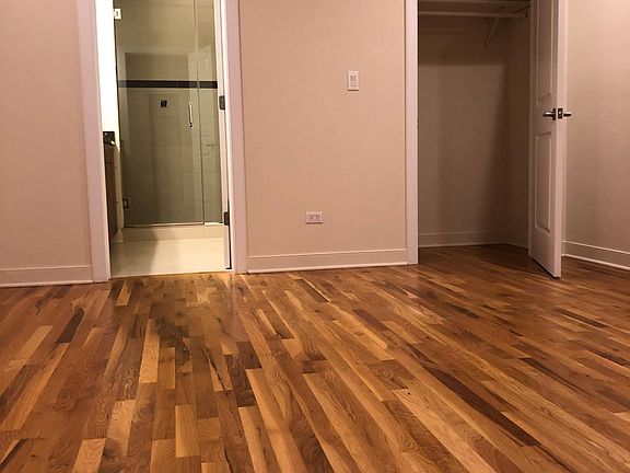 5th image of 4318 N California Ave Unit 402