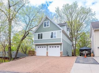 5269 Saint Marys Rd, Mound, MN 55364