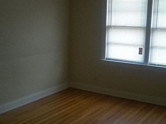 2nd image of 4407 Southern Pkwy #4