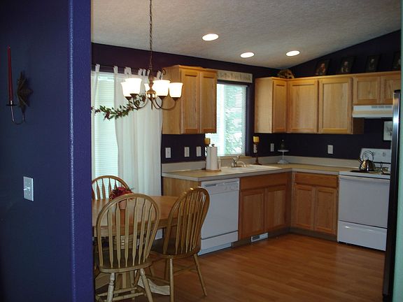 Spacious floorplan, open layout