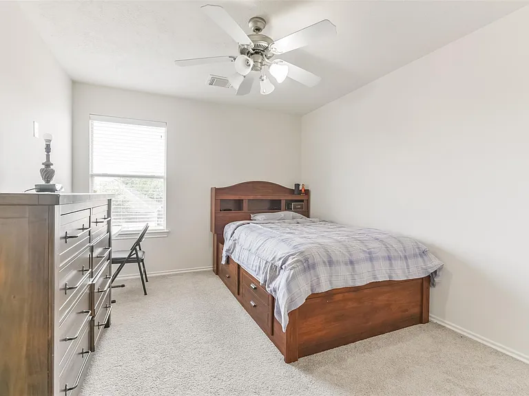 5418 Lilac Grove Ln — Photo 15
