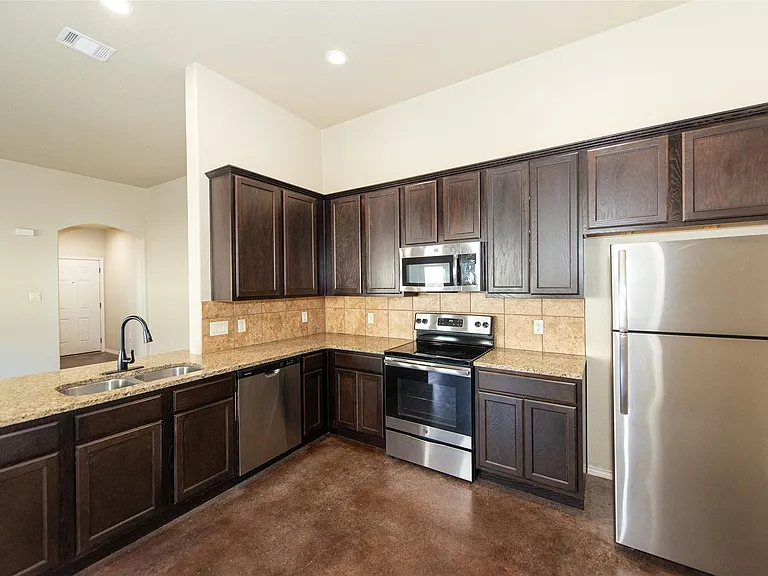 245 Joanne Loop #B — Photo 7