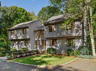 37 White Oak Ln, Weston, CT 06883