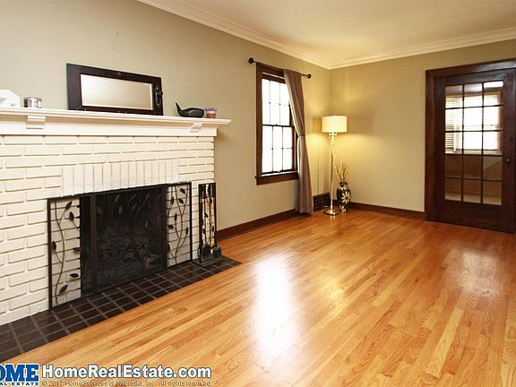 5th image of 1673 Woodsview St