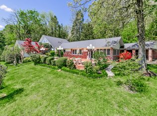 101 Mason Ln, Oak Ridge, TN 37830