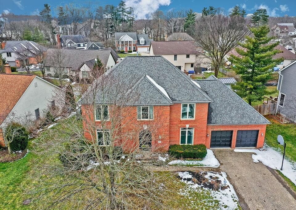 1st image of 213 Farm Creek Dr