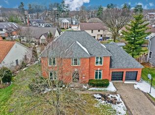 213 Farm Creek Dr, Columbus, OH 43230