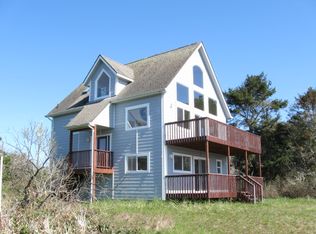 303 Cockle St SW, Ocean Shores, WA 98569
