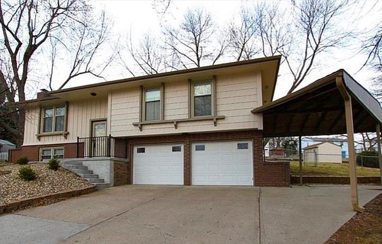 1st image of 2701 Maurice Dr