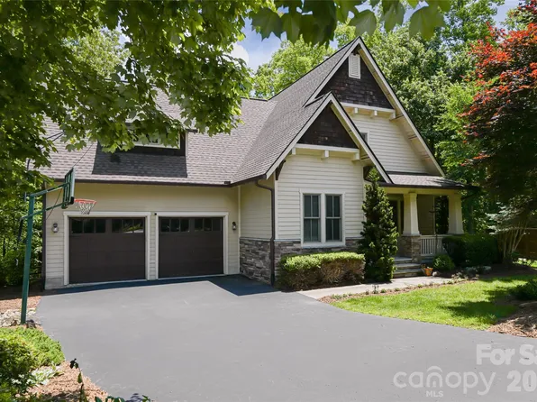 1 E Owl Creek Ln, Fairview, NC 28730