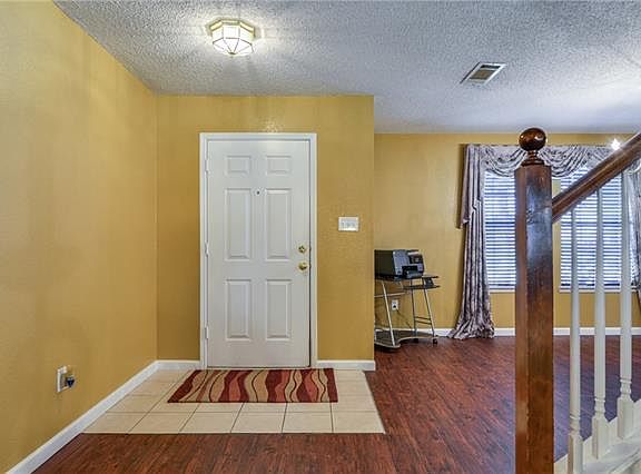 3rd image of 616 Stellaway Dr