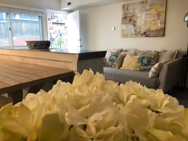 2055 Albatross St #3 — Photo 9