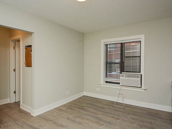 4th image of 4295 W Belden Ave #M03r