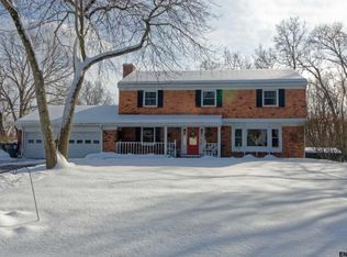 1015 Cheyenne Rd, Glenville, NY 12302