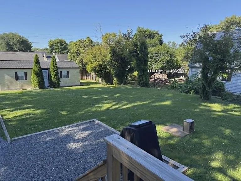 509 Hawthorne Rd — Photo 9