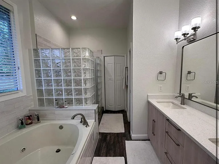 9918 Bay Vista Estates Blvd — Photo 15