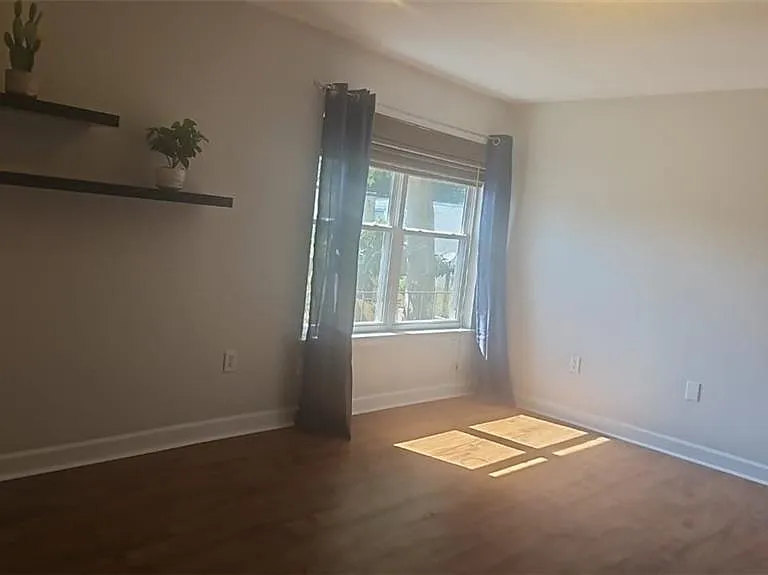 222 London Ave #218 — Photo 8