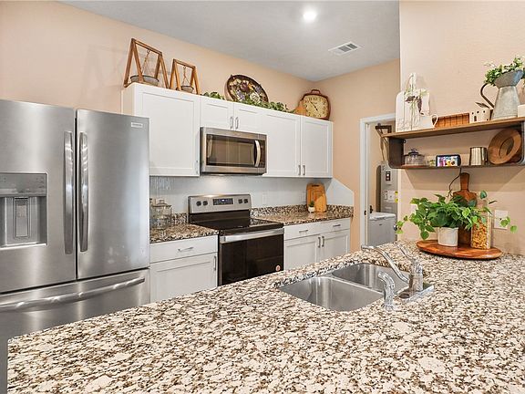 5th image of 5513 Fox Bluff Dr