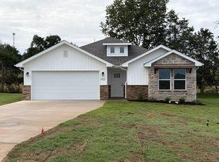 1102 W Ragweed Ct, Ozark, MO 65721