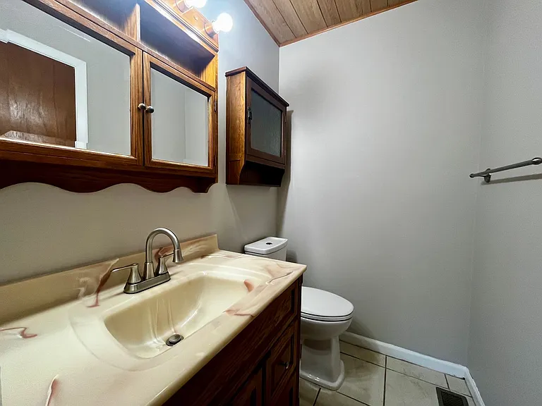 2714 Allegany Ave — Photo 15