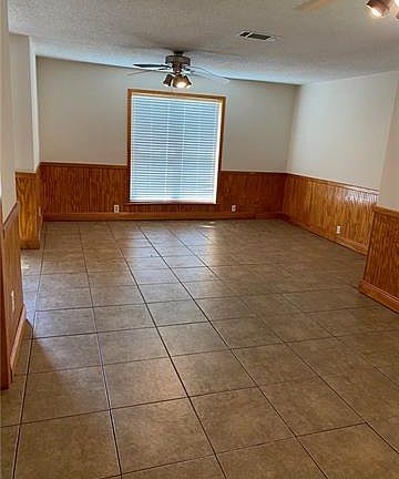 3rd image of 2040 Spanish Oaks Dr
