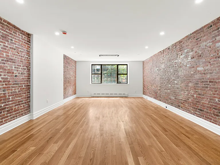 372 Clinton Ave #1 — Photo 7