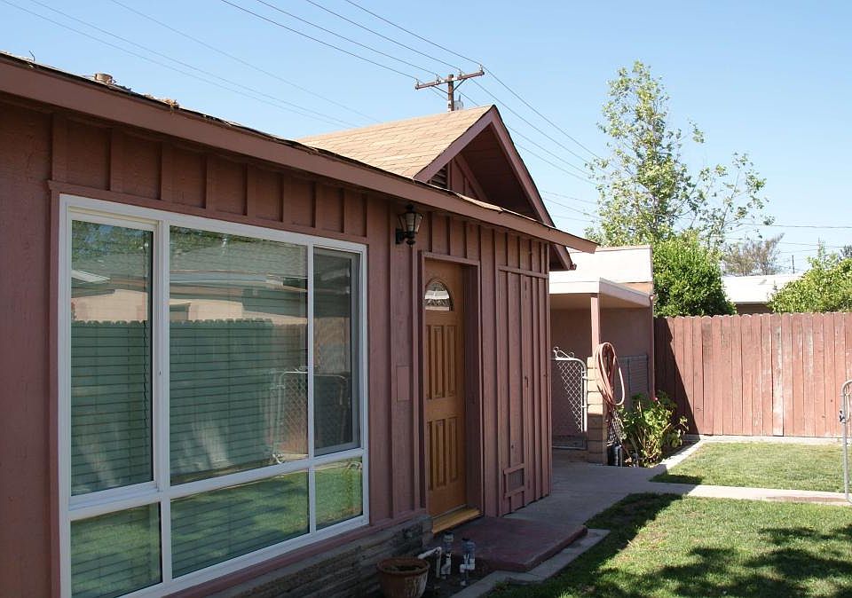 Small cottage with small yard