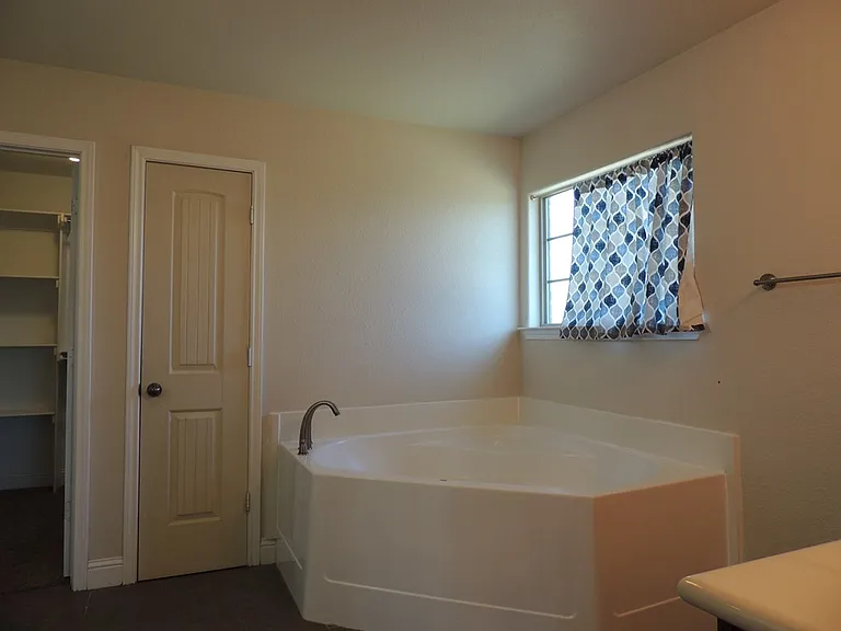 6200 Crosley Dr — Photo 17