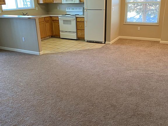 3rd image of 900 H St #201