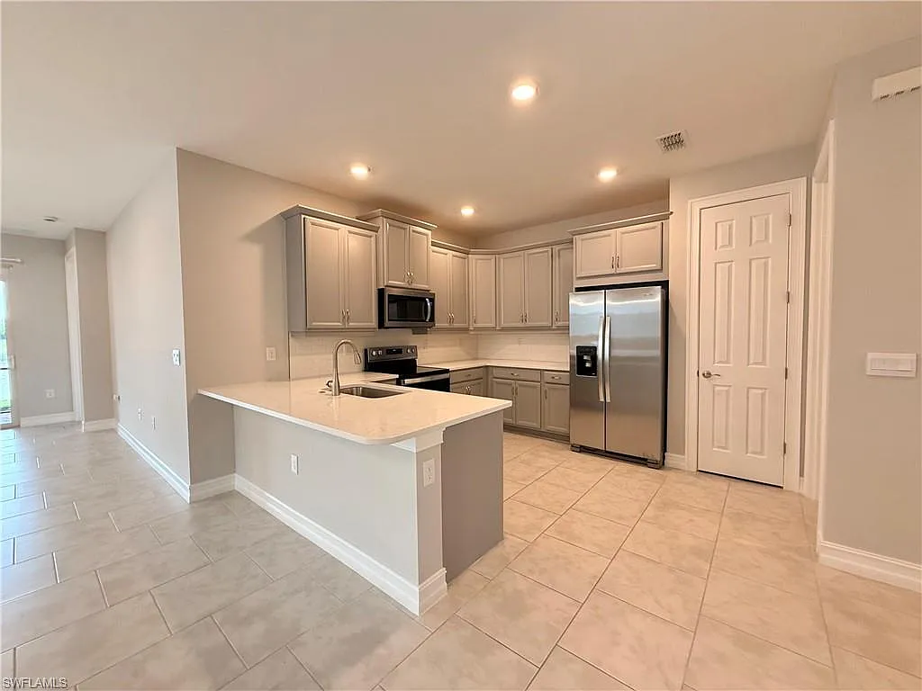 2 bed, 2.0 bath, 1503 sqft, $2,500 — Photo 4