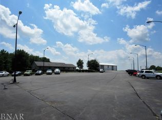 8033 Walnut Rd, Clinton, IL 61727