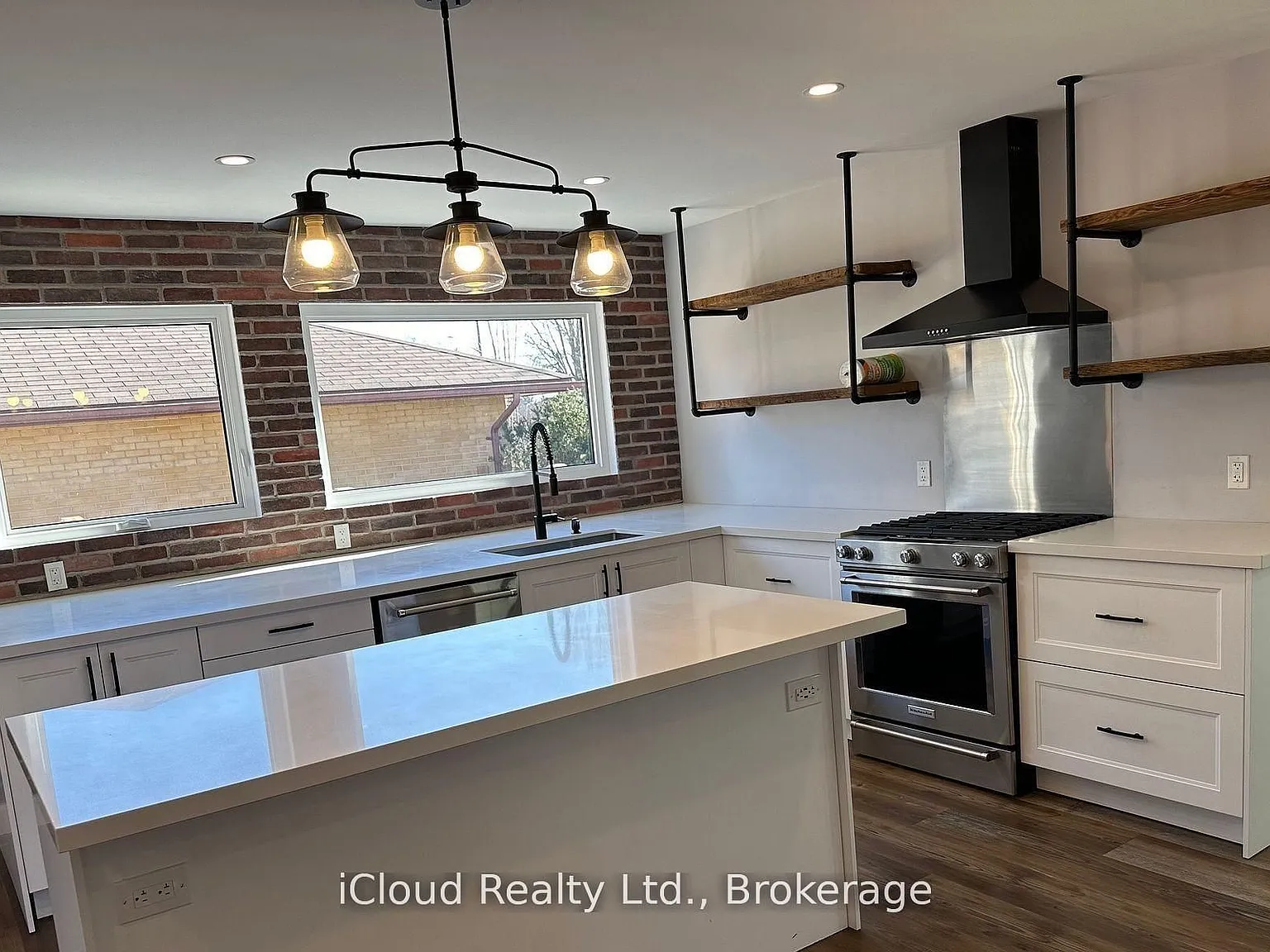 2 bed, $2,750 — Photo 3