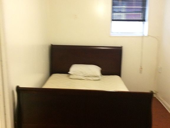4th image of 1446 Taylor Ave