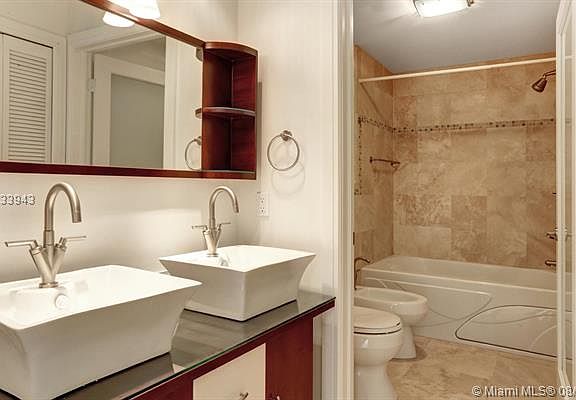 5th image of 1040 10th St APT 202