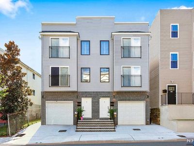 314 W Runyon St, Newark, NJ, 07108