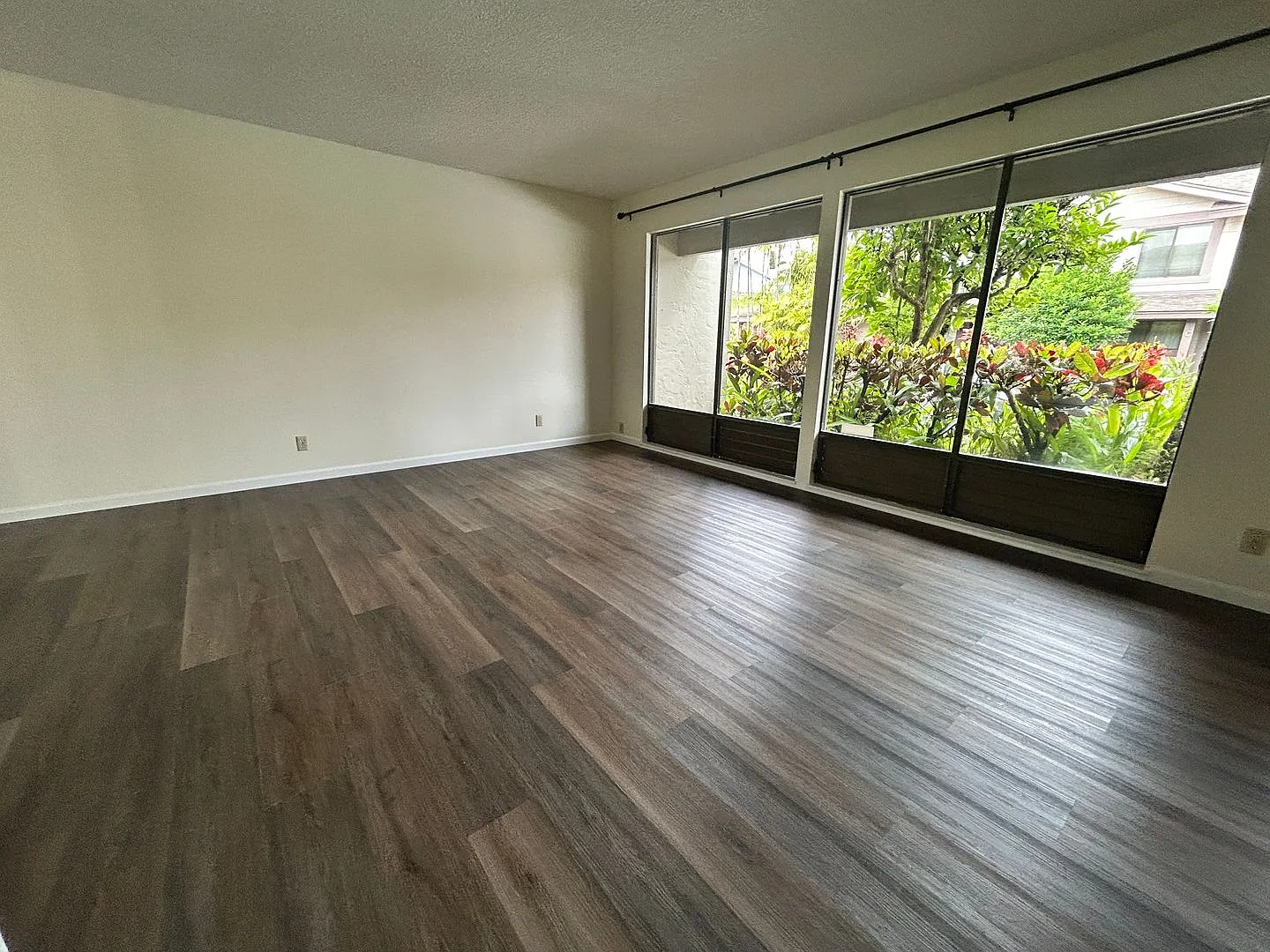 Aiea Townhome — Photo 2