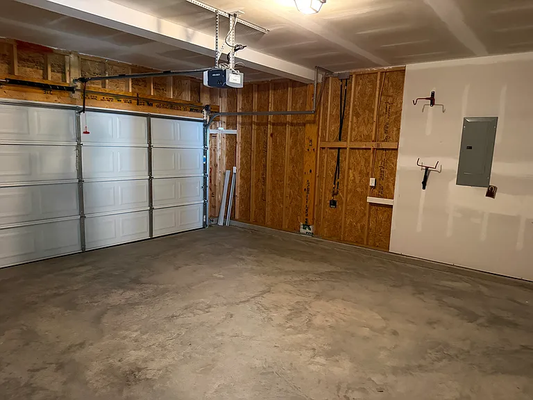 661 Mahogany Dr — Photo 40